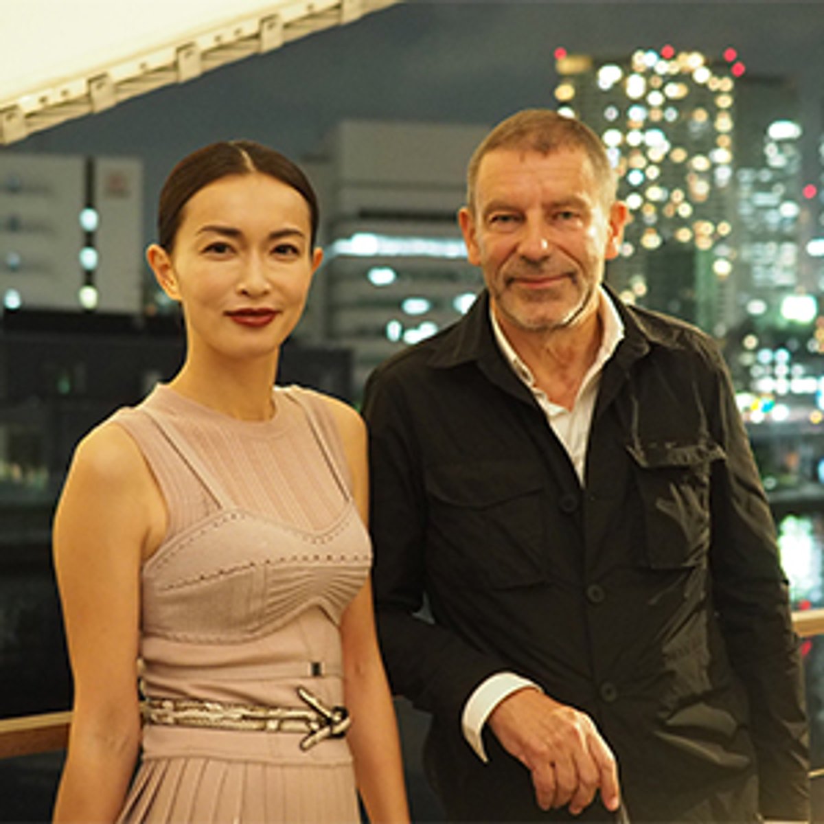 ボッテガ・ヴェネタのトーマス・マイヤー就任15周年！隈研吾監修の水上施設で豪華パーティ。