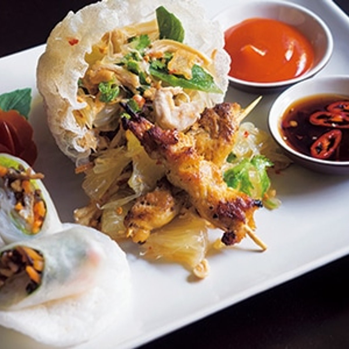 ベトナム・ホイアンの古民家で、正統派ベトナム料理を。