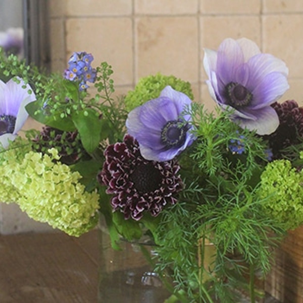 ハッピーウィークエンド♪ 週末の朝はグリーンの花で心地よく。