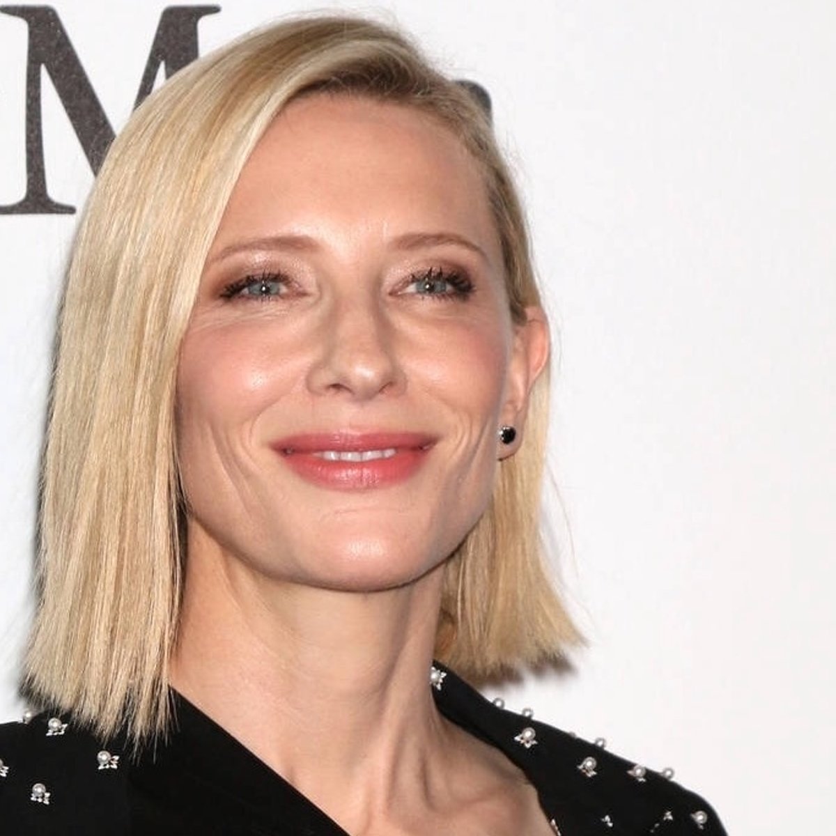 ケイト・ブランシェット、香りの記憶を辿る。