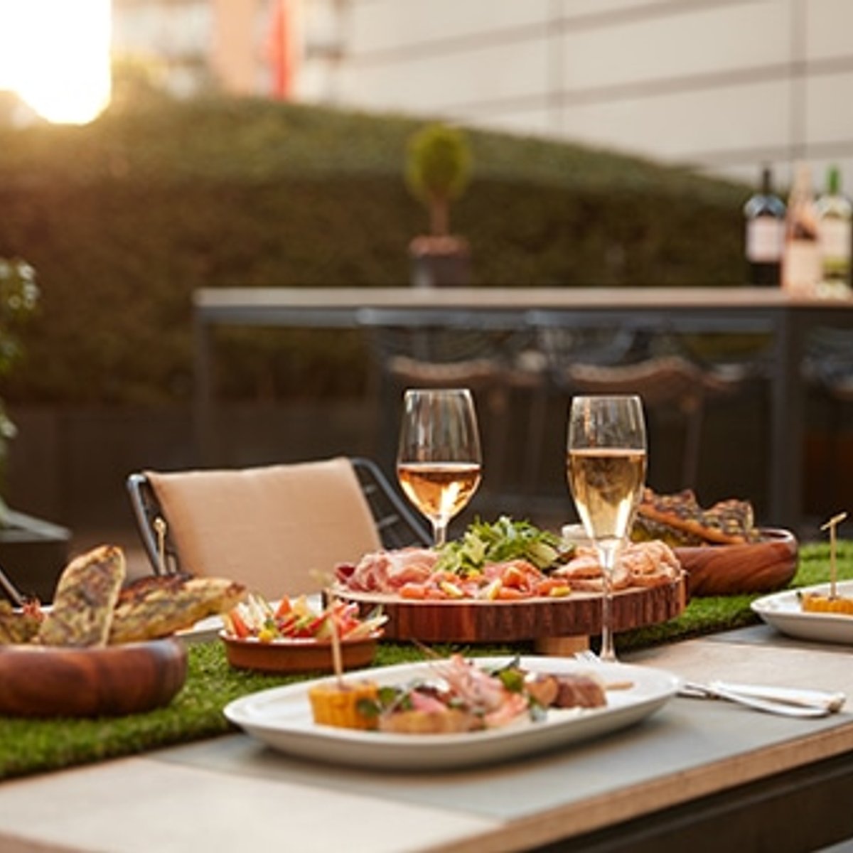 南仏スタイルvs.本場アメリカン、グランド ハイアット 東京のBBQ！