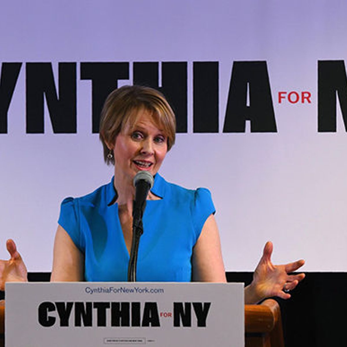 「SATC」のシンシア・ニクソン、NY州知事選へ出馬！