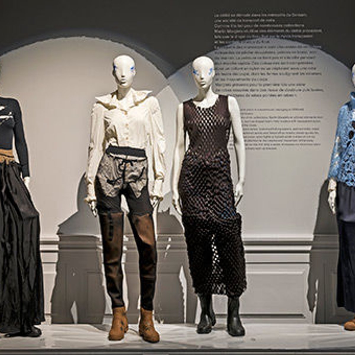 マルタンマルジェラ回顧展Margiela Galliera 公式カタログ 超速報レポ！ マルタン・マルジェラの回顧展『Margiela / Galliera