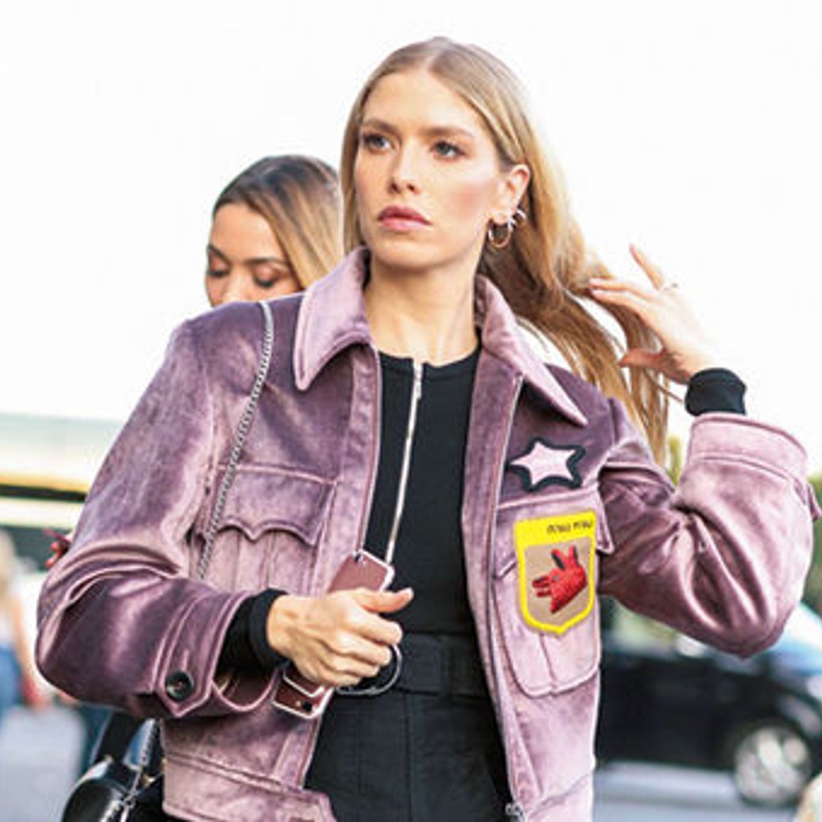 秋の木立に包まれた、シャネルの最新コレクション。