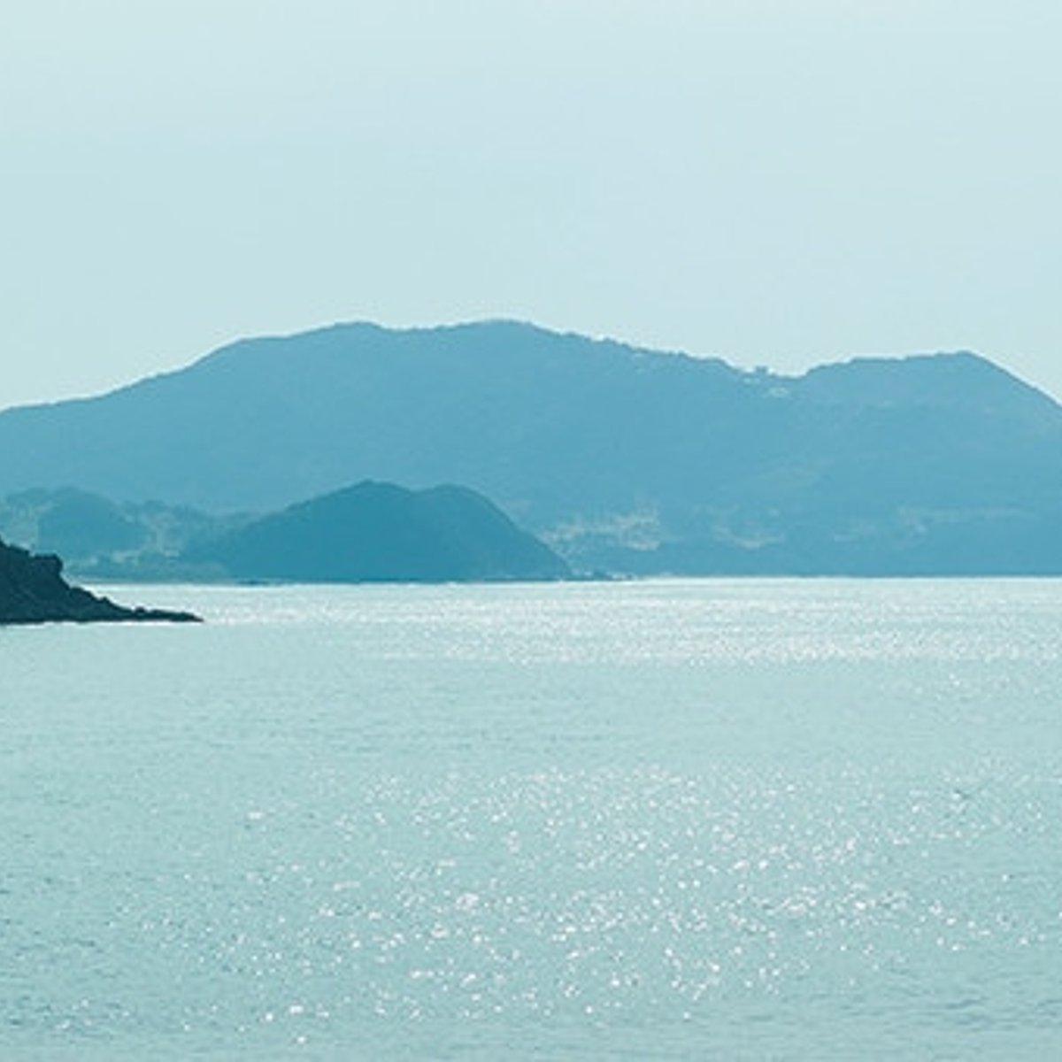 福岡へ行くなら糸島へ、街を抜け清々しい海時間。