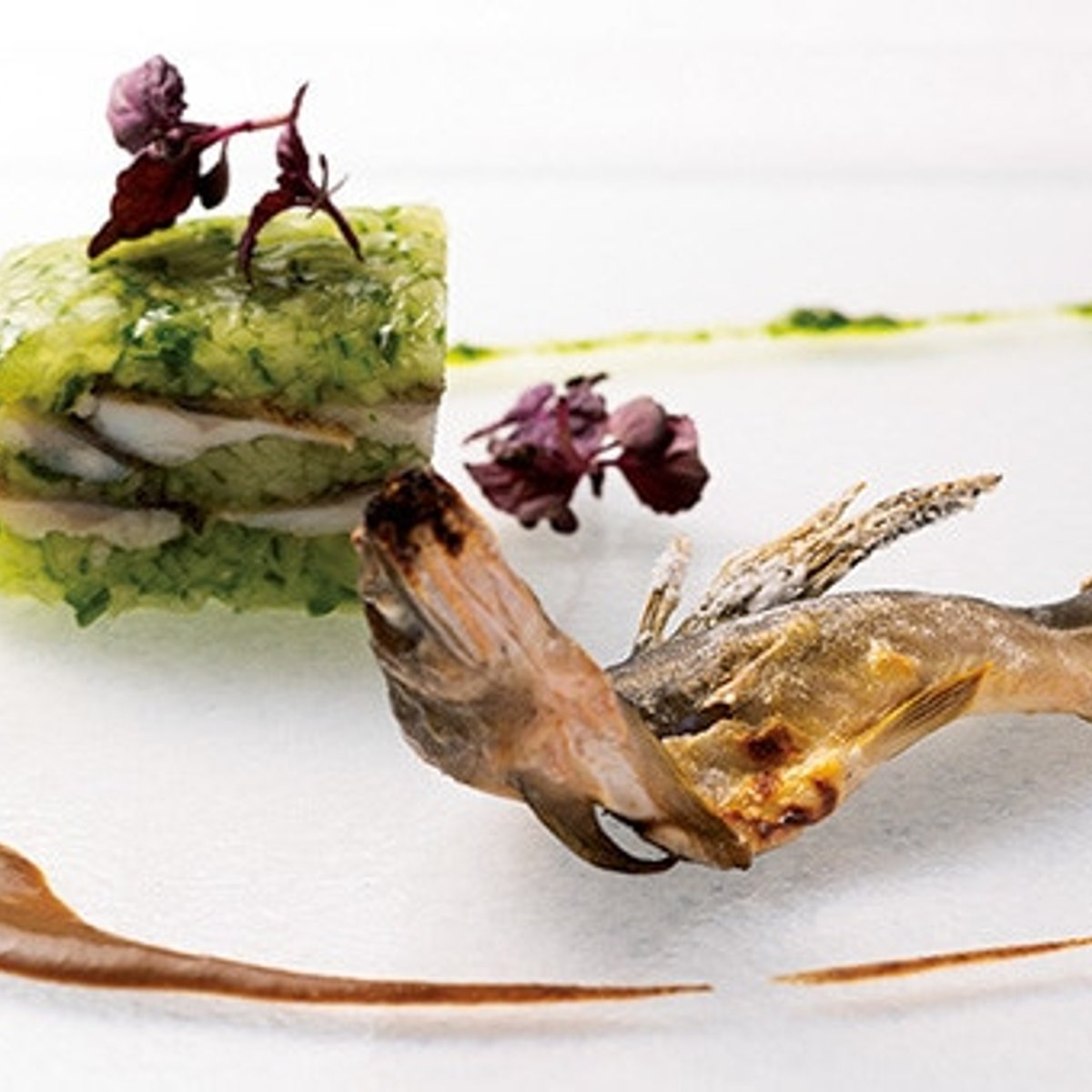 湯河原の温泉地の奥にある絶品フレンチ。