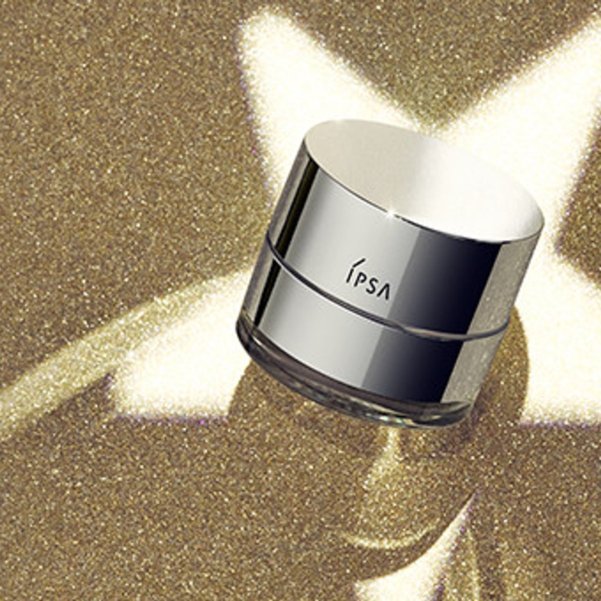 引き締まった顔立ちを目指すクリーム。