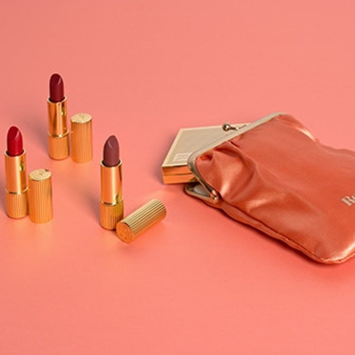 ジャンヌ・ダマスのルージュから、世界最強のリップが4色。