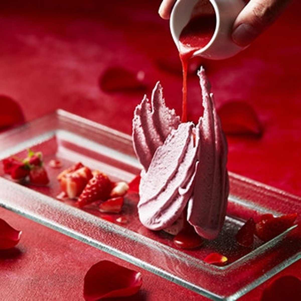 イチゴのアシェット・デセールの甘い誘惑。