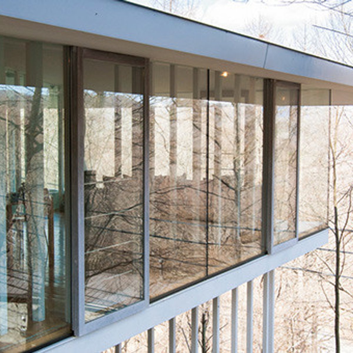 名建築にステイして、軽井沢の夏を愉しむ。