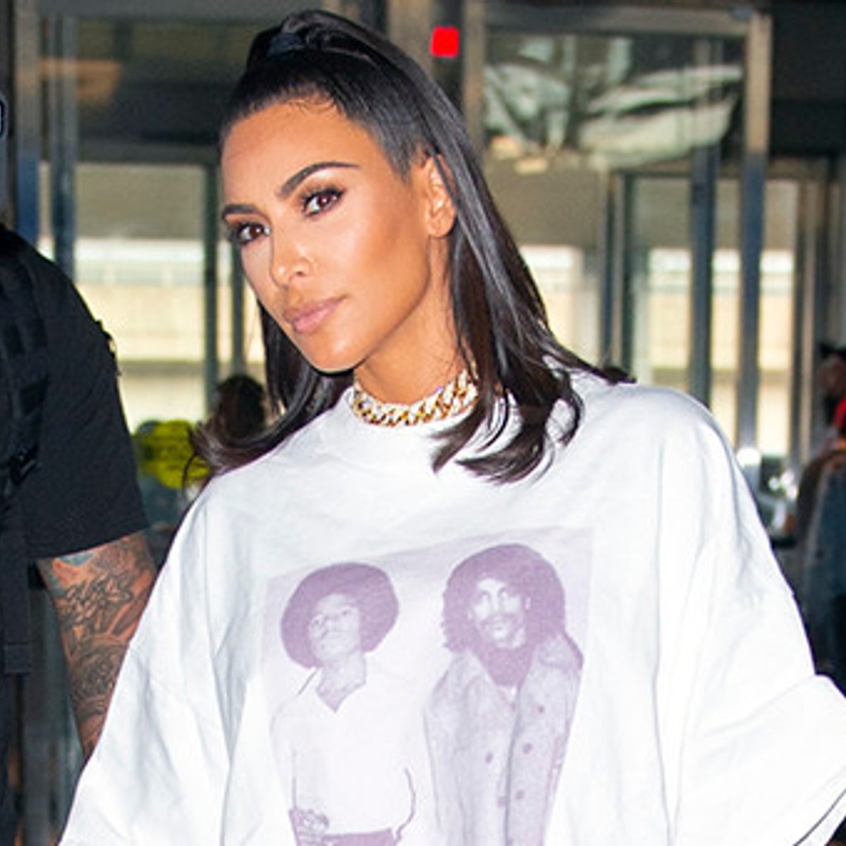 キム・カーダシアンの補正下着ブランド、名前を変えてローンチ。