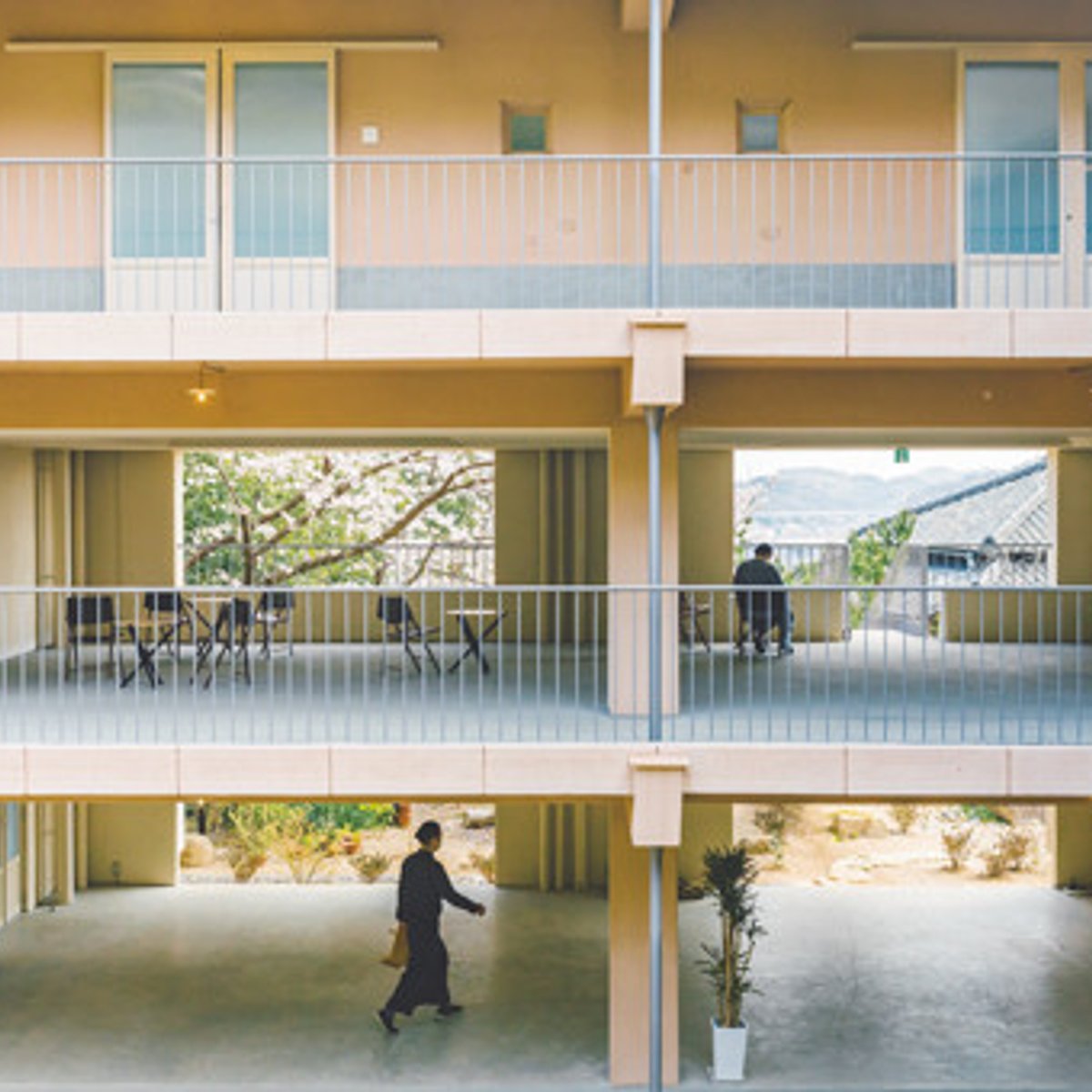 おいしい朝ご飯も魅力の、新たな文化発信地「ログ」。