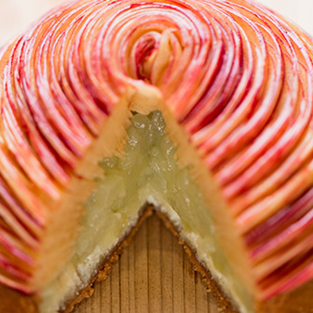 【世界のホテルレシピ】著名パティシエのリンゴタルト。