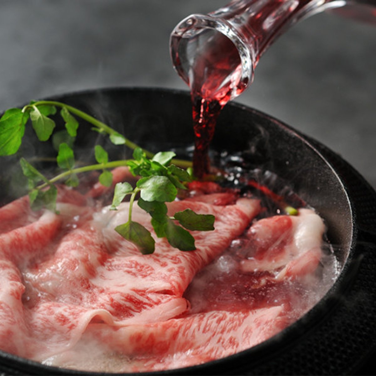 豊かな運気をもたらす、牛肉を味わう旅。