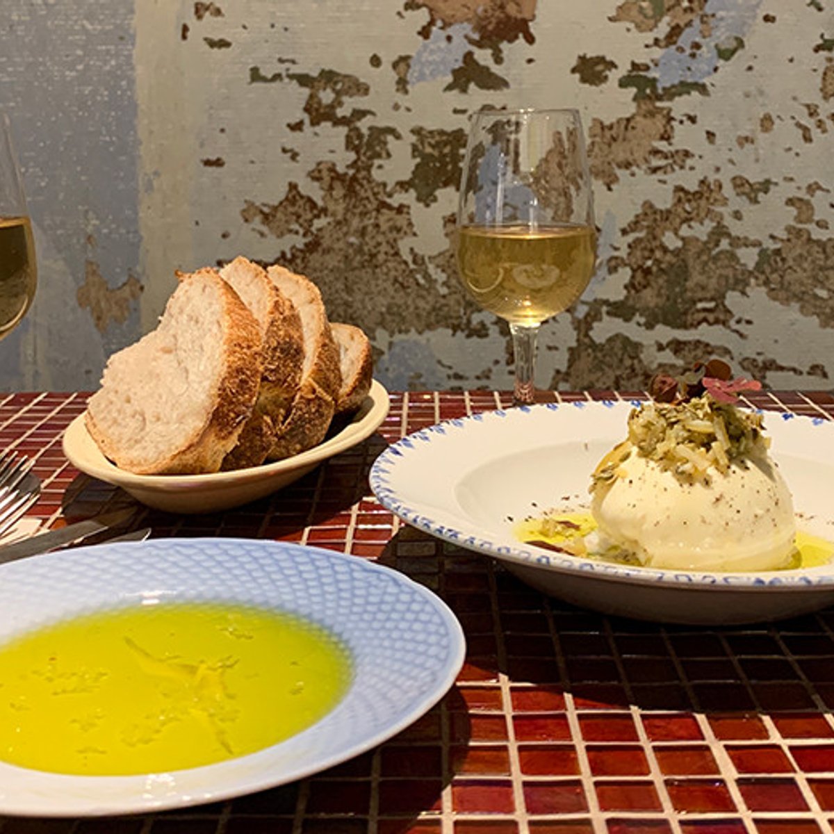 コペンハーゲンの古物屋街とカフェ、パン屋巡り。