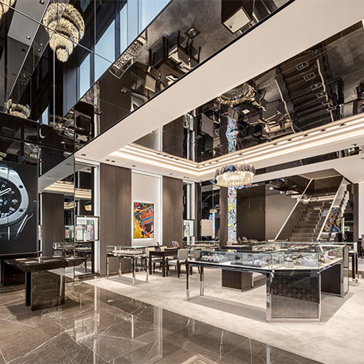 旗艦店「ウブロブティック銀座」が、銀座中央通りにオープン。