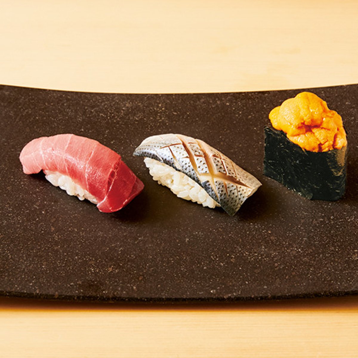 マグロにこだわる、端正な江戸前鮨。