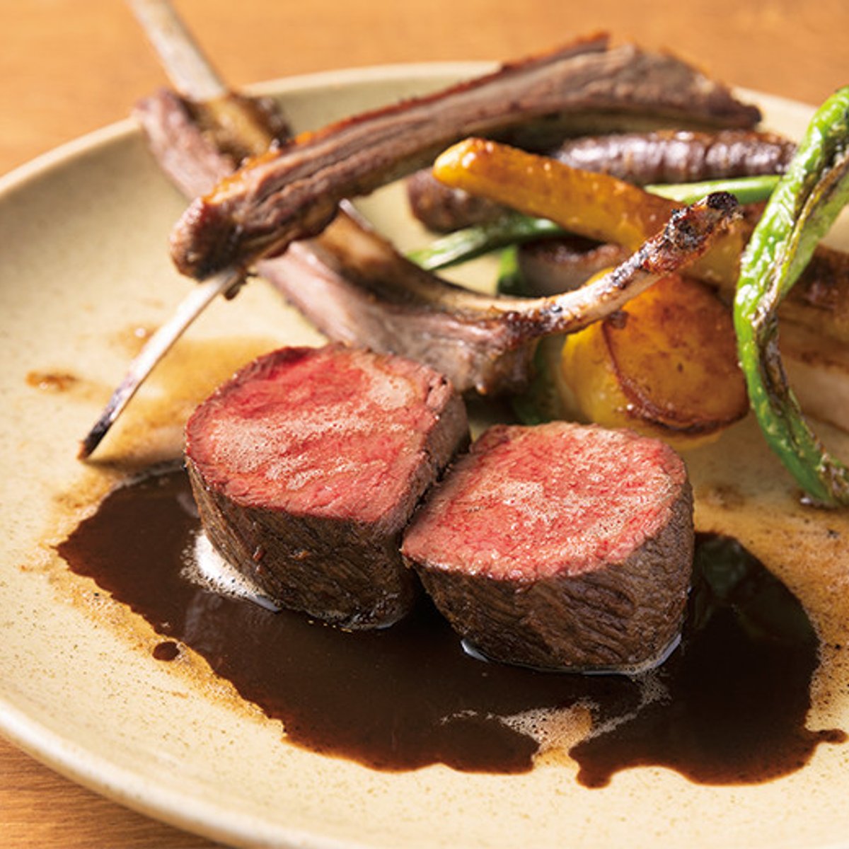 軟らかな赤身肉に感動！ ジビエ自慢のフレンチ。