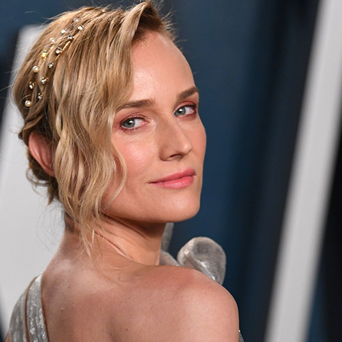 ダイアン・クルーガー、愛娘との感謝祭の過ごし方をシェア。