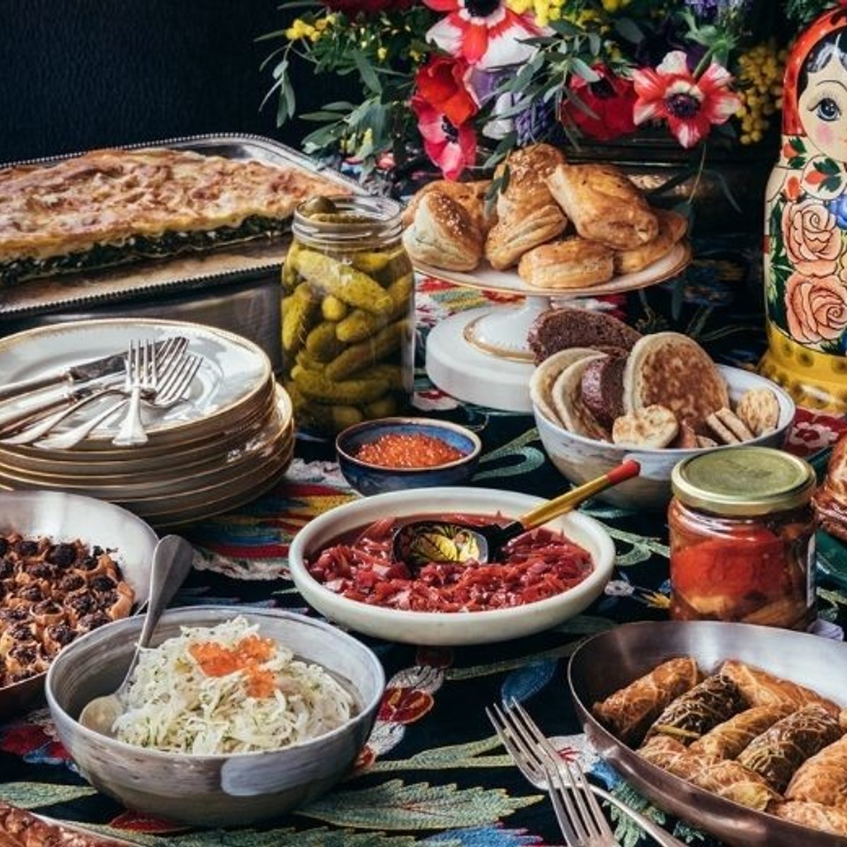 配達？ お持ち帰り？ ペトロシアンのロシア・アルメニア料理。