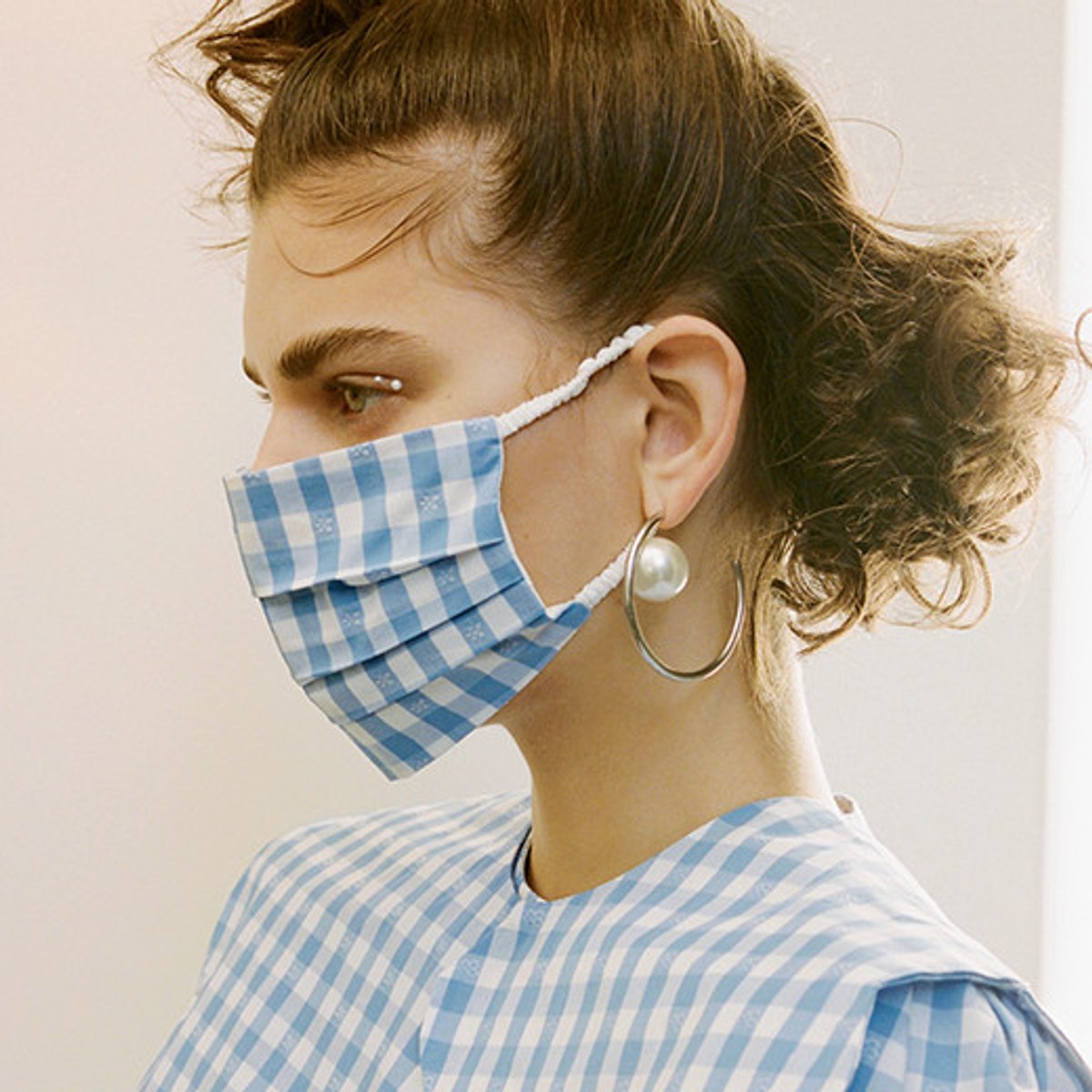 顔周りのおしゃれを叶える、マスクチェーン&スカーフ。