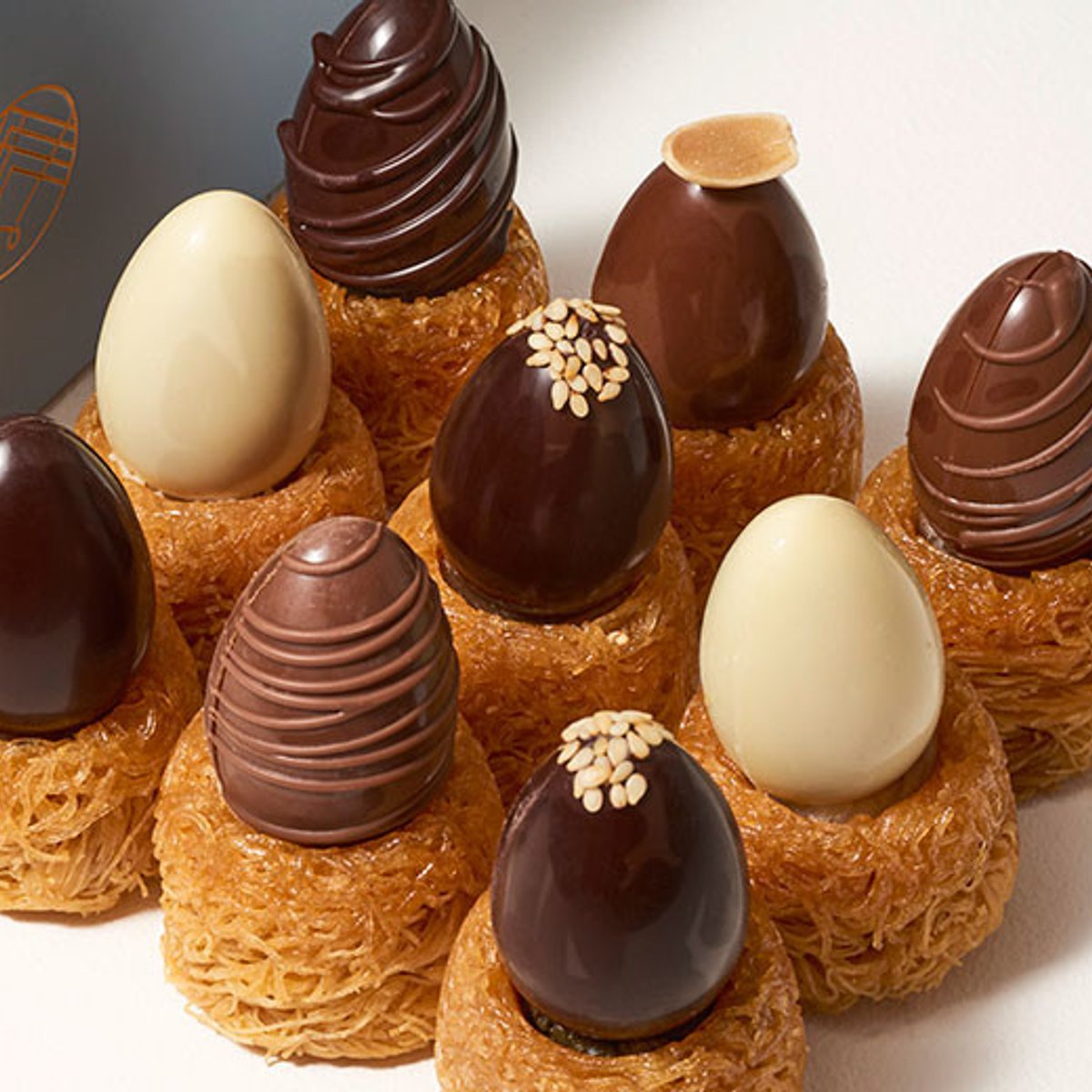 イースタースイーツ図鑑！ パリにおいしい春が来る。