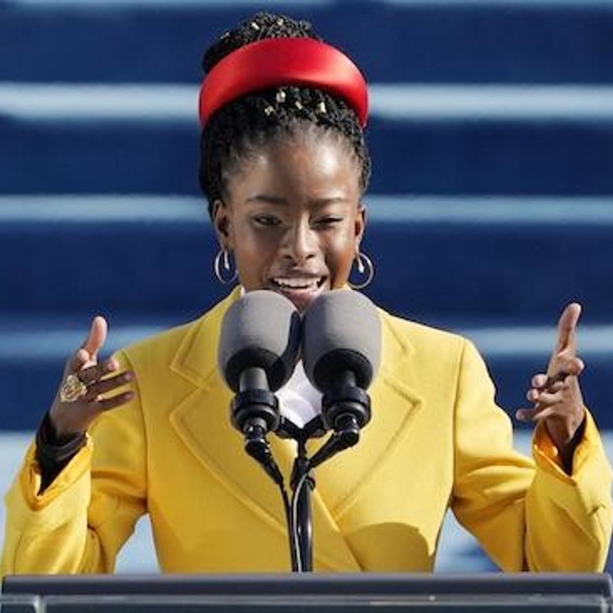 詩人アマンダ・ゴーマン、差別の現実を告発。