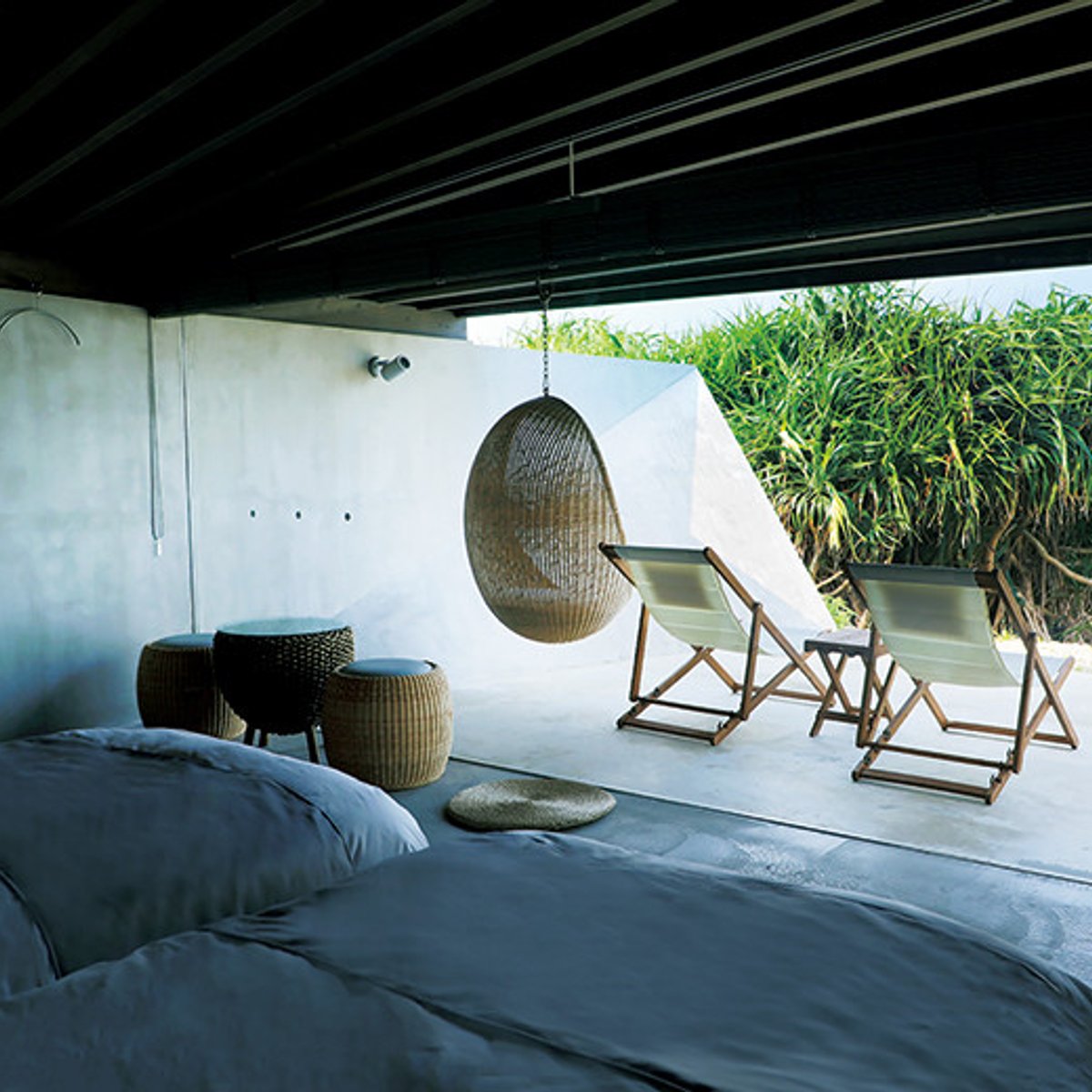 【奄美大島】部屋から海へ直行！ モダンで贅沢なヴィラ滞在。