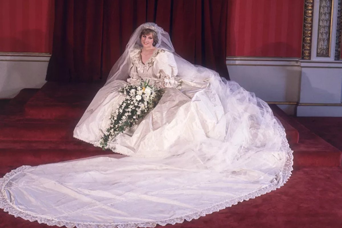 210507-wedding-dress-dianna-01