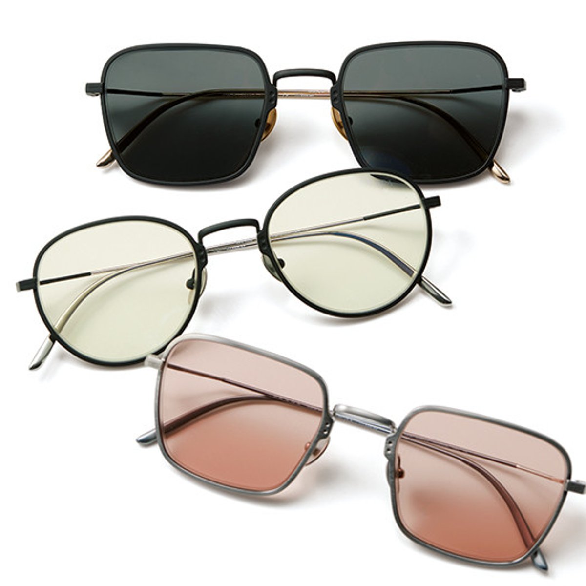 暑い日差しに対抗するのは、いま話題のサングラス！