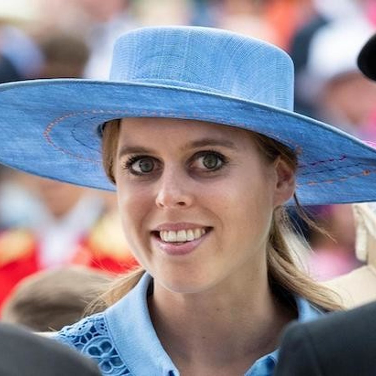 ベアトリス王女、第１子の妊娠を発表！