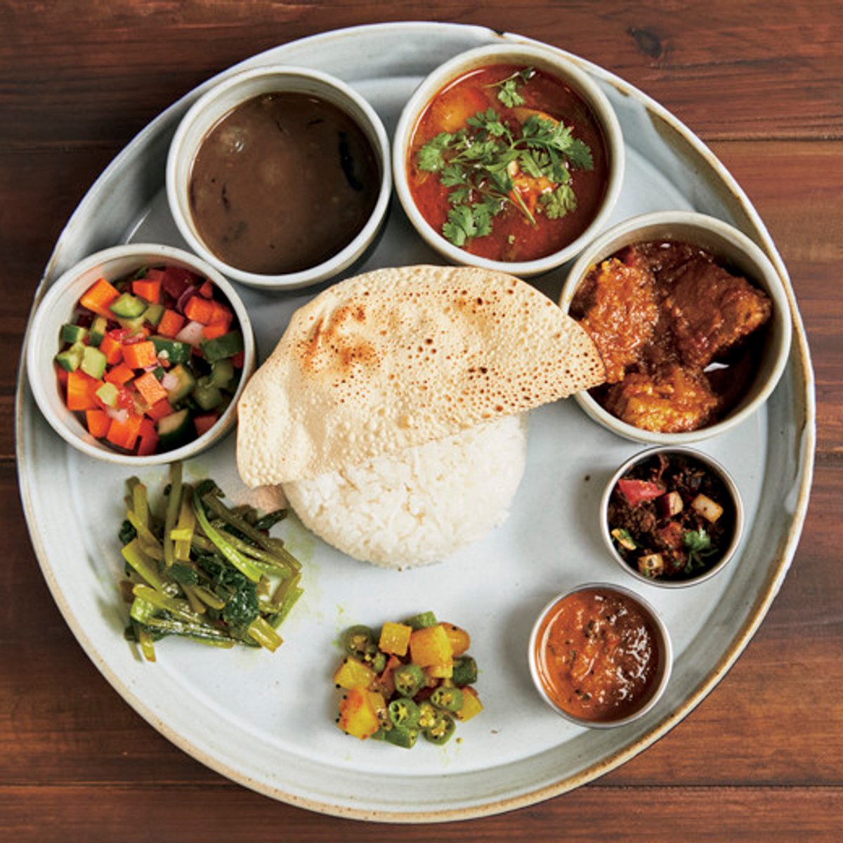 南アジア系レストランも、スタイリッシュな酒場に進化！