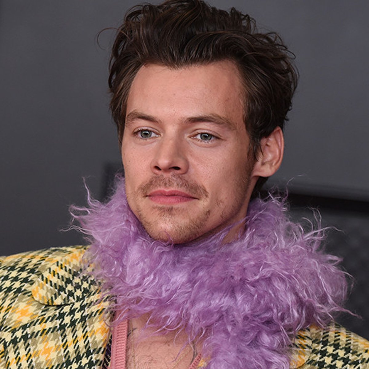 ハリー・スタイルズ、香水と化粧品事業に参入か。