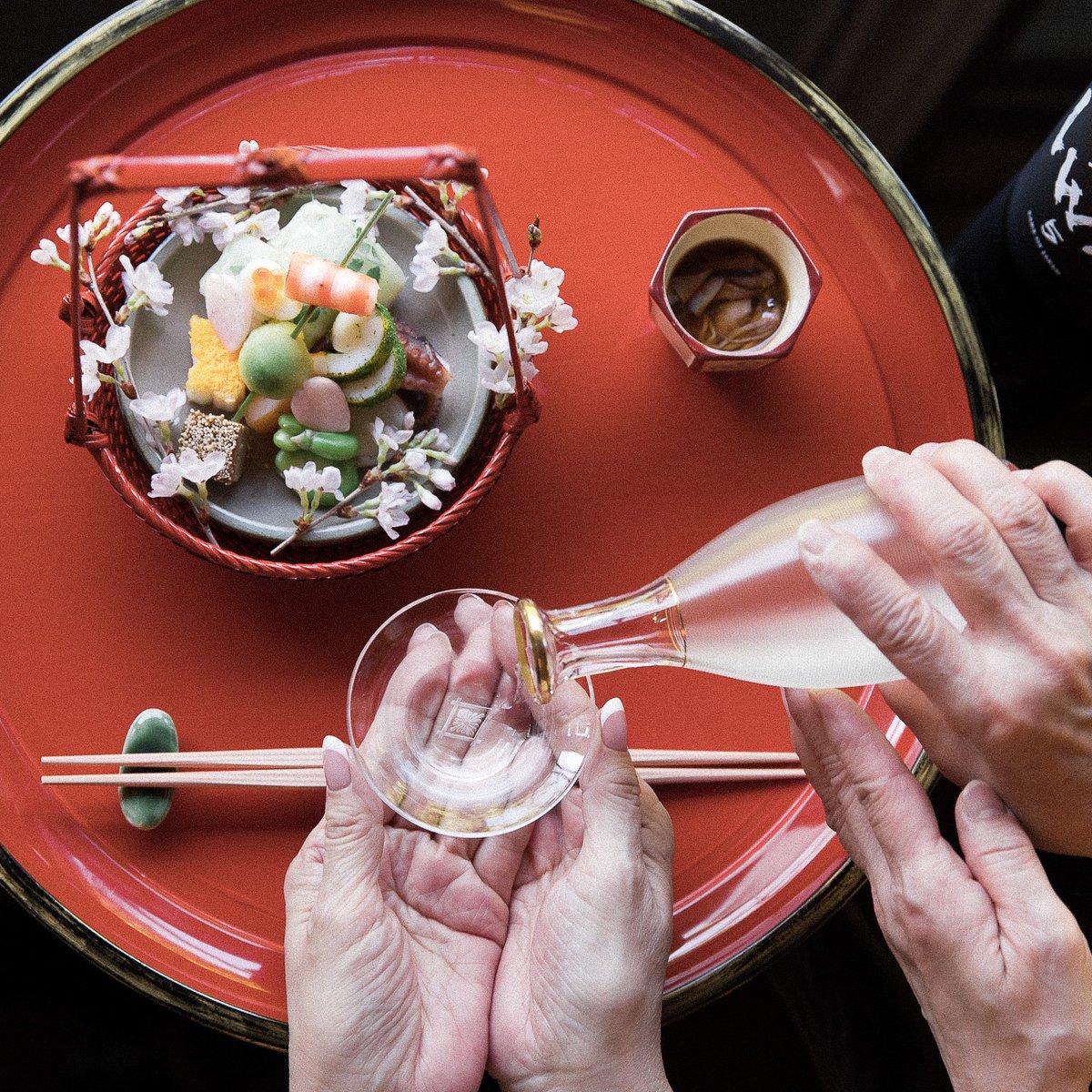 毎年新たなアッサンブラージュがリリースされる、革新的な日本酒。