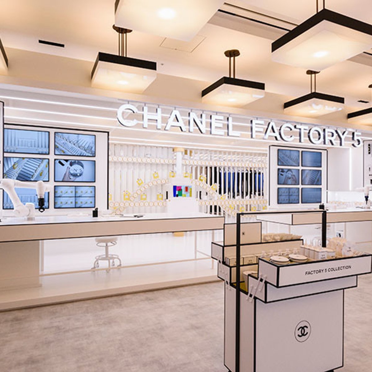 210701-chanel-no5-1x1-2.jpg
