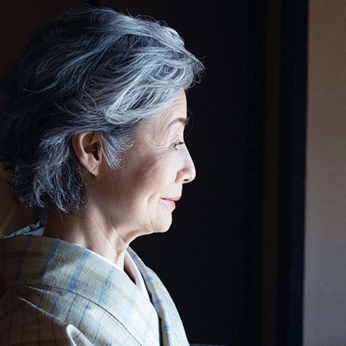 「余韻を感じる、ふとした所作」女優・富司純子 の美しさとは？