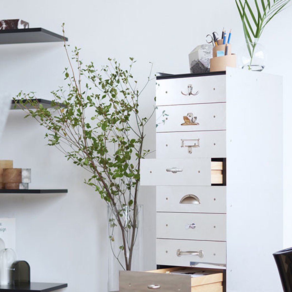 【家で働く、心地よく】デザインのよい収納家具８選。