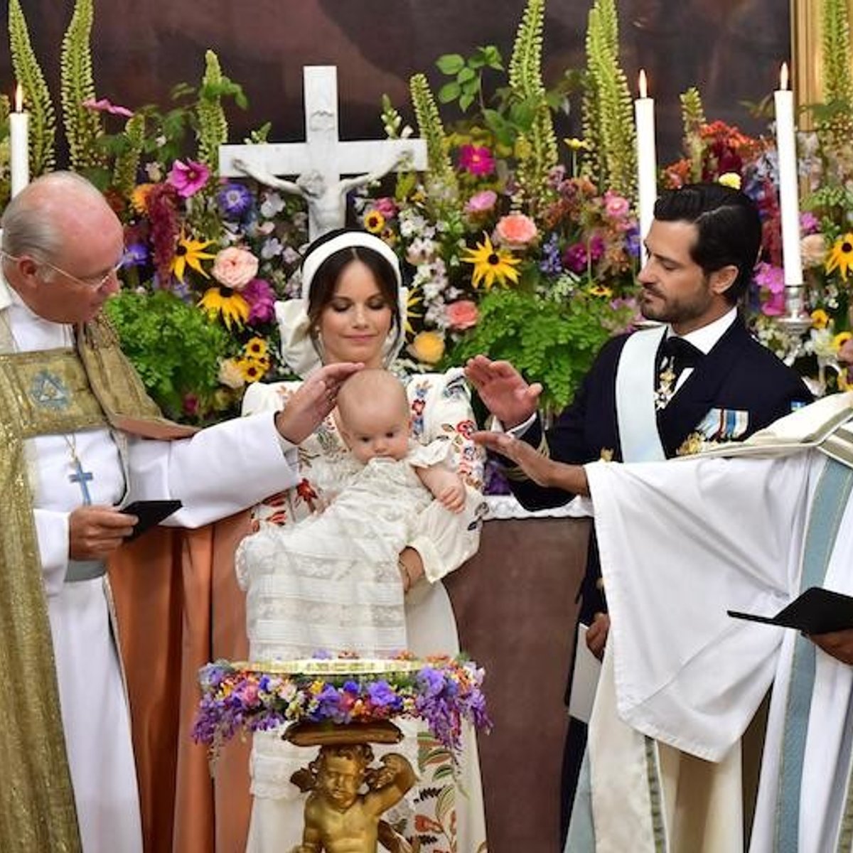 【写真】スウェーデンのかわいい末っ子王子の洗礼式。