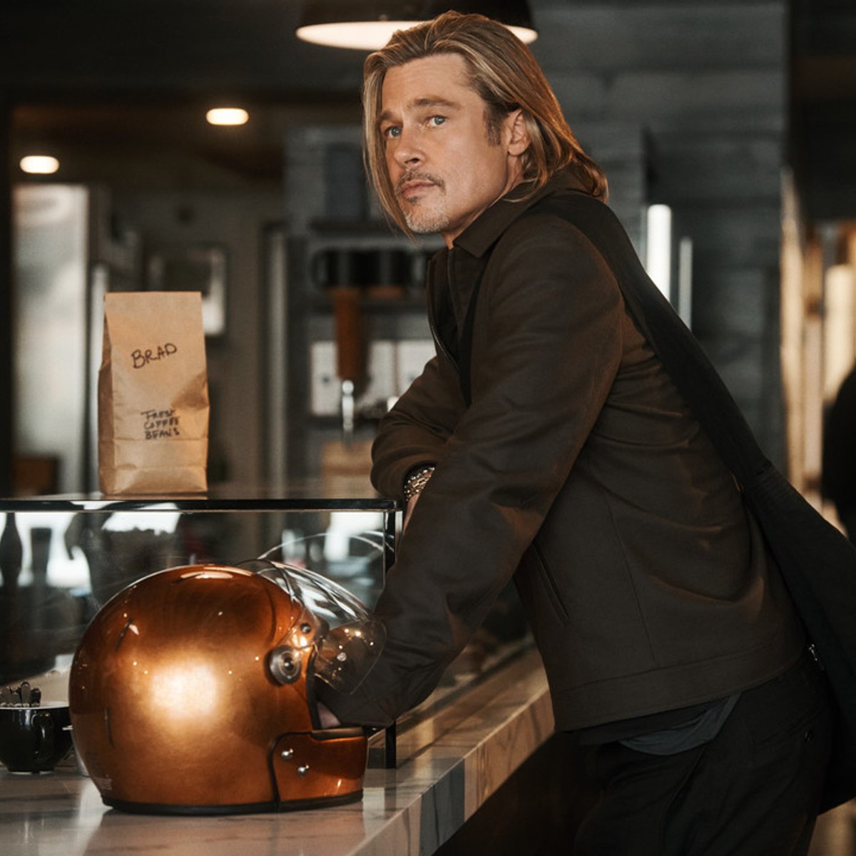 ブラッド・ピット　缶コーヒー　ルーツ　B1ポスター　平成12年 210907-brad-pitt-1x1-2.jpg