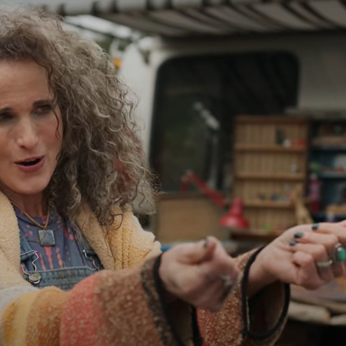 アンディ・マクダウェル、娘とNetflixドラマで初共演。