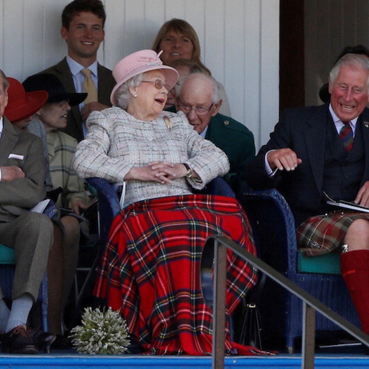 フィリップ王配が息子と交わした最後の会話が明らかに。