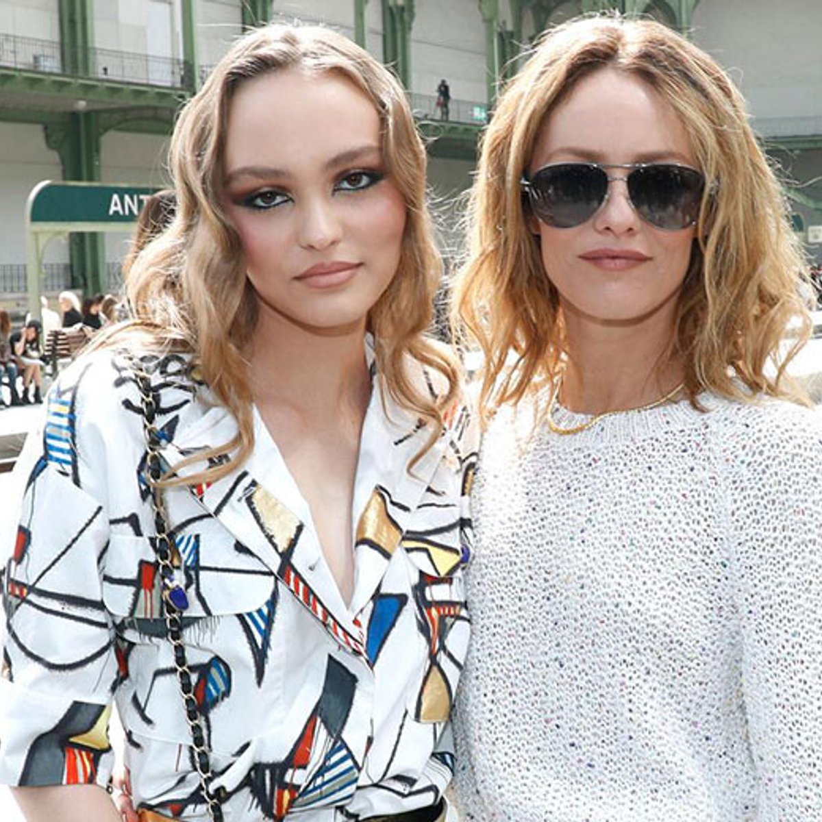 リリ＝ローズ・デップは、ママの髪型にインスパイアされている？