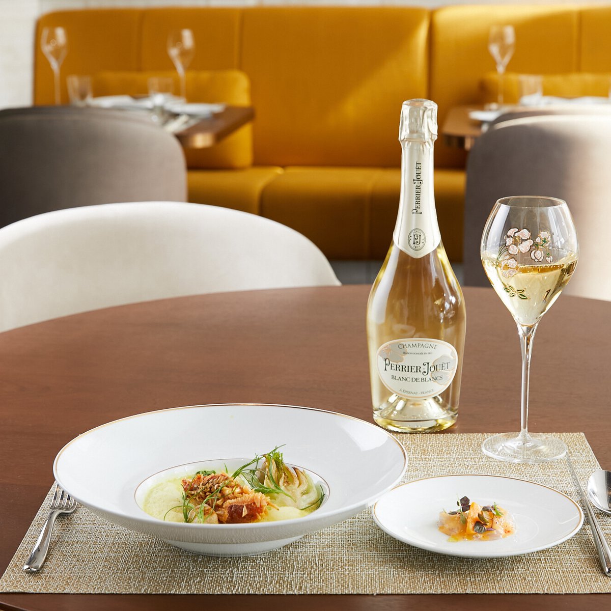 名店のソムリエとシェフが、ペリエ ジュエ ブラン・ド・ブランに合わせたい料理とは？