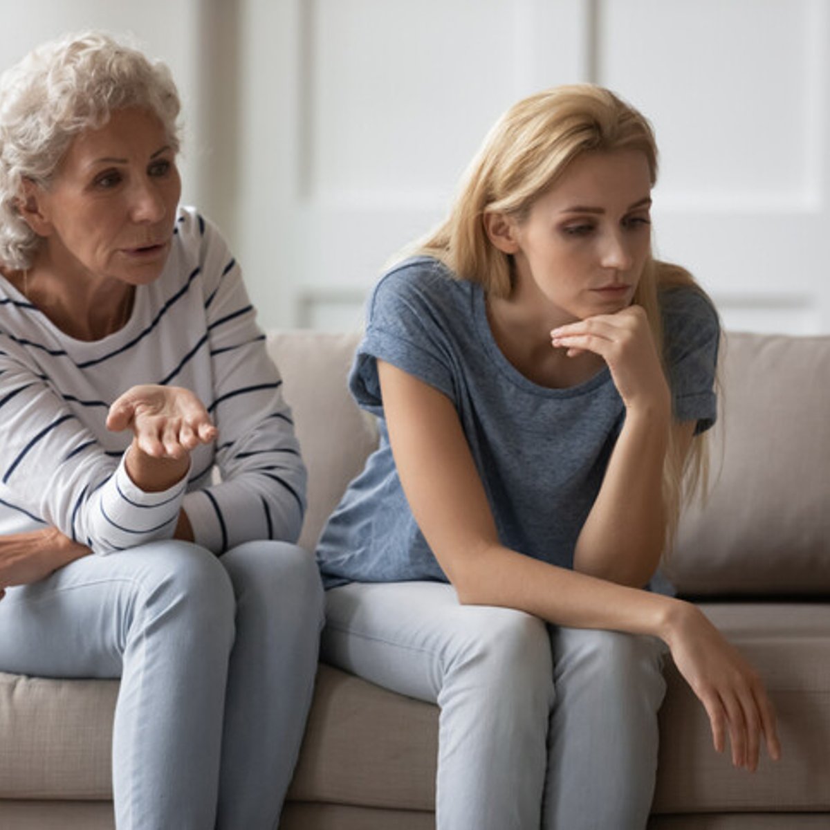 人格を全否定してくる母親、縁を切ってしまうのは薄情でしょうか？