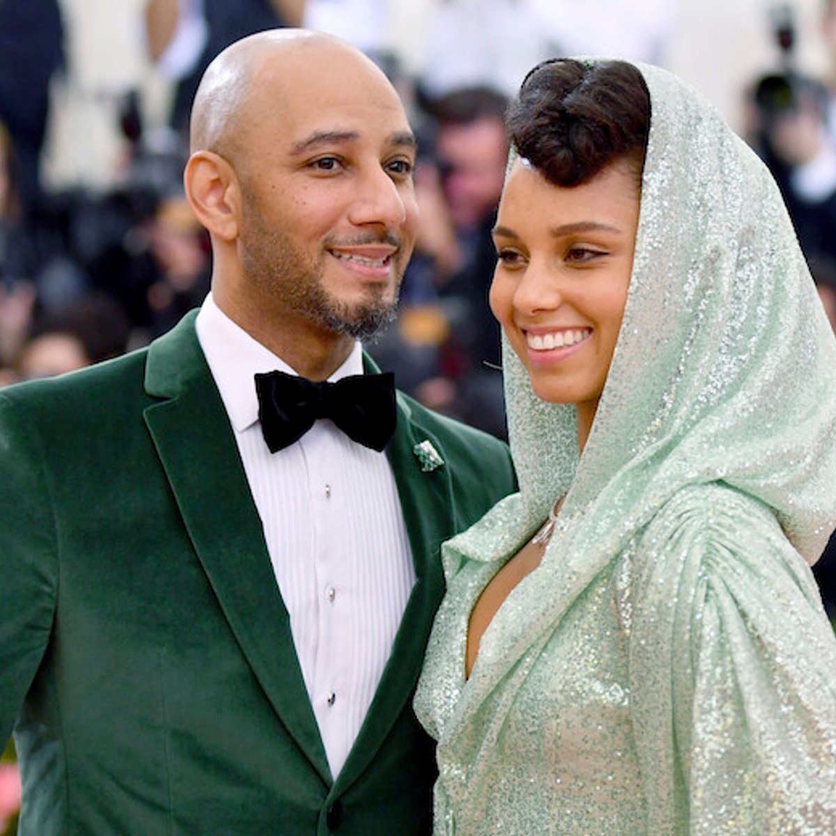 窓の外は絶景！ アリシア・キーズの豪華ヴィラを訪問。