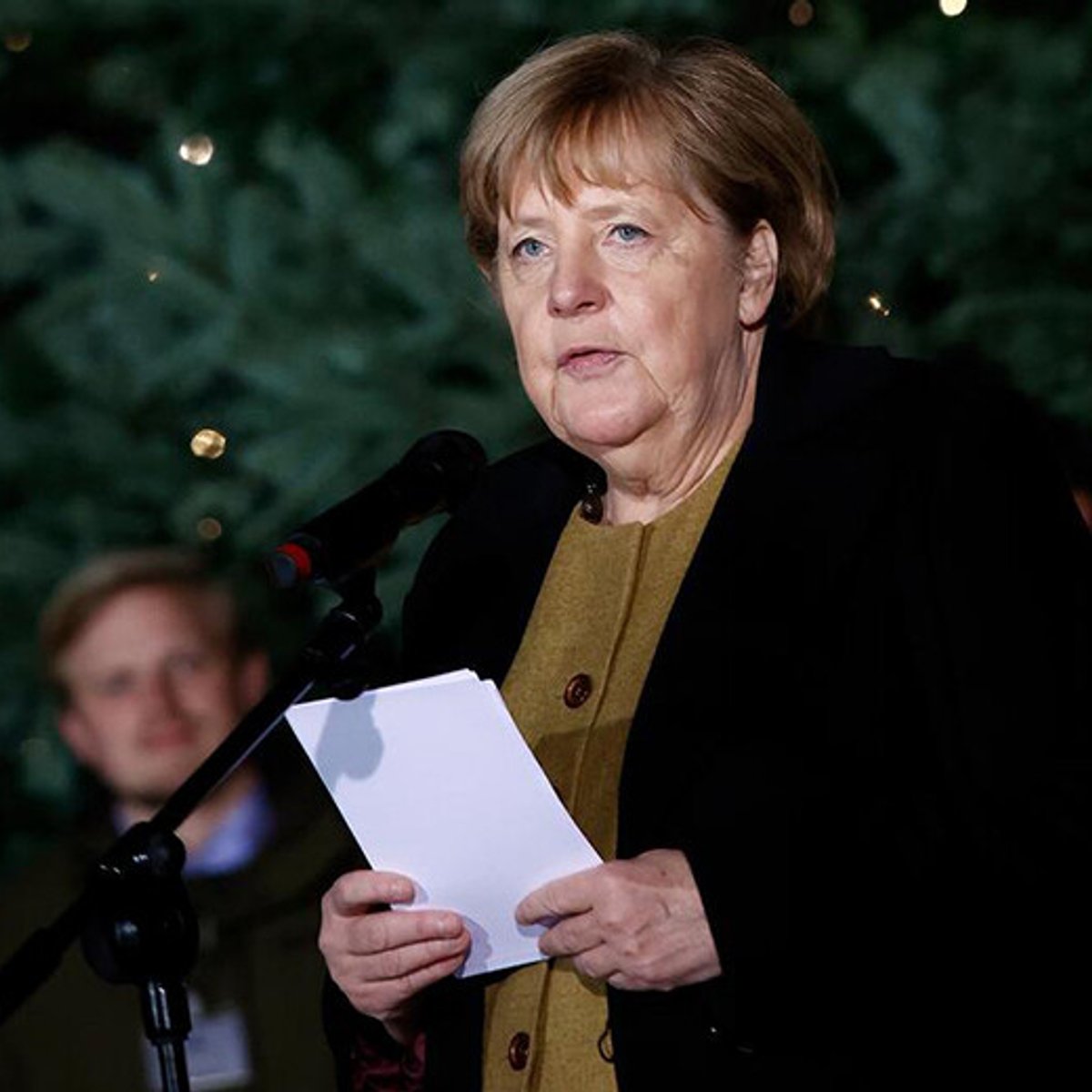 ドイツのメルケル前首相引退、イケアがユーモラスなメッセージ を送る！