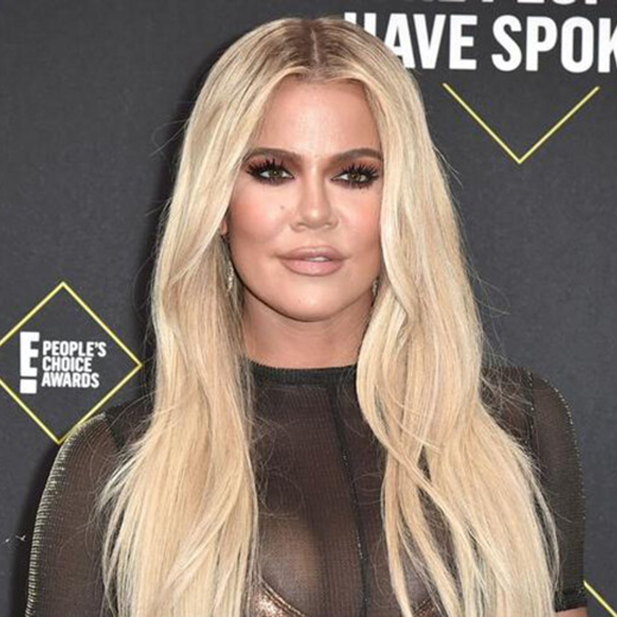 クロエ・カーダシアン、髪質生かしキュートにイメチェン！