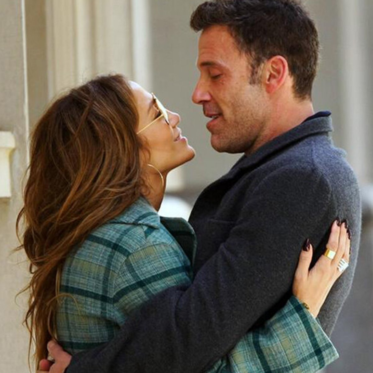 【画像】誰も予想しなかった！ 2021年に生まれたスターカップル