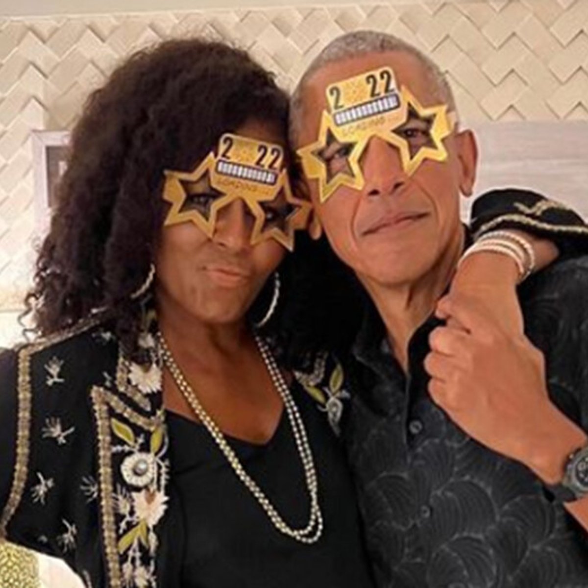 オバマ夫妻のクールすぎる新年のお祝いスナップが話題に！