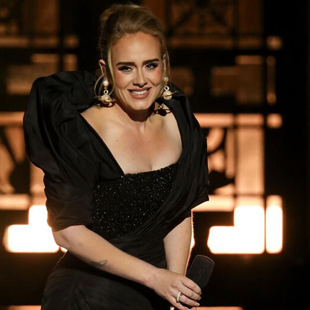 アデル、「ロッキーが建てた家」を格安価格で購入か！？